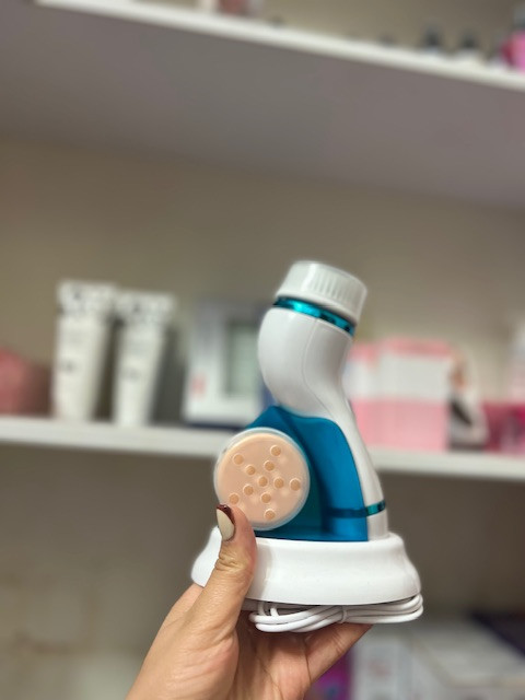 فیس براش برقی